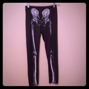 Black leggings